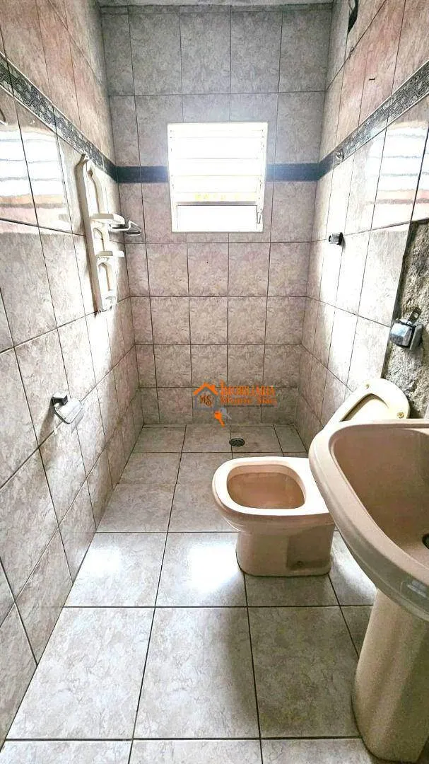 Imagem Sobrado com 6 dormitórios à venda, 355 m² por R$ 440.000,00 - Cidade Parque Alvorada - Guarulhos/SP