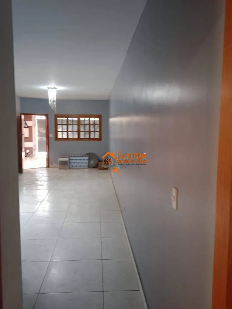 Imagem Sobrado com 3 dormitórios à venda, 180 m² por R$ 630.000,00 - Cidade Parque Alvorada - Guarulhos/SP
