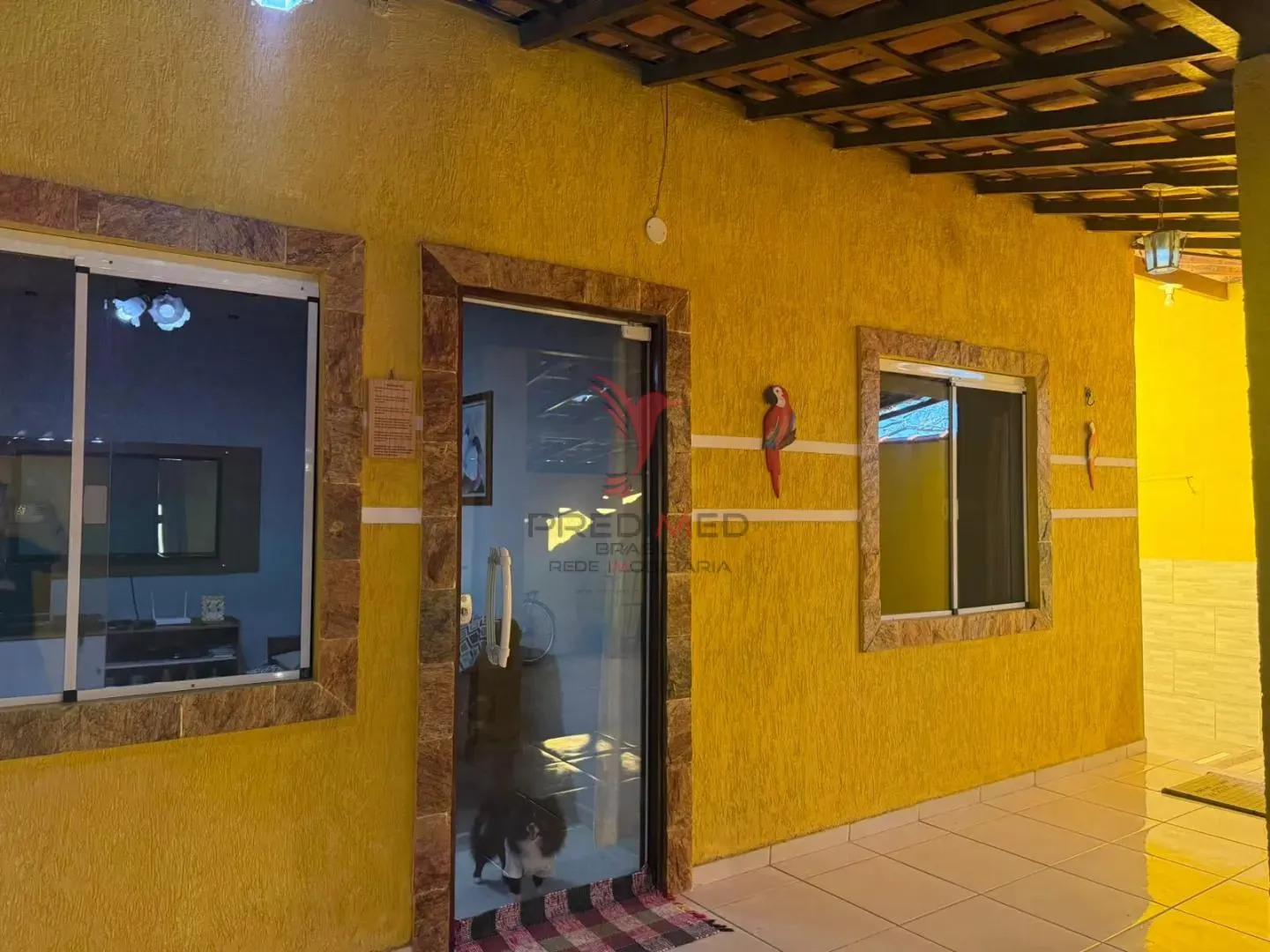 Imagem CASA À VENDA COM PISCINA - R$ 400.000
