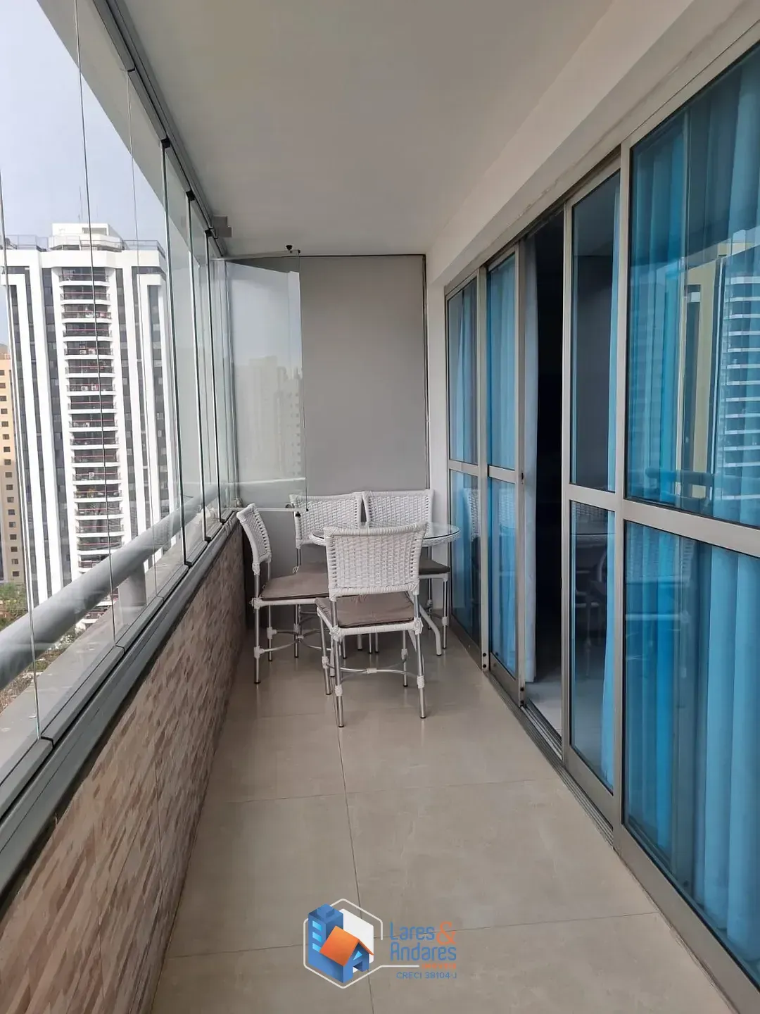 Imagem Apartamento para venda e locação em Moema com 4 quartos, sendo 4 suítes, 178m²