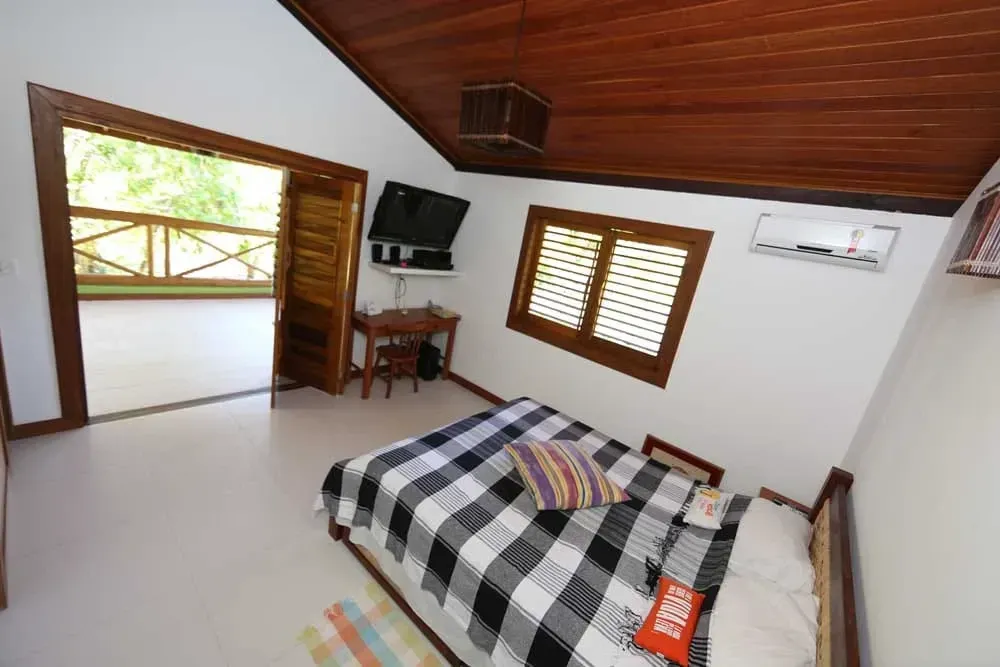 Imagem Casa de Condomínio com 4 Quartos para Alugar ou Temporada, 350 m² em Praia do Forte - Mata de São João