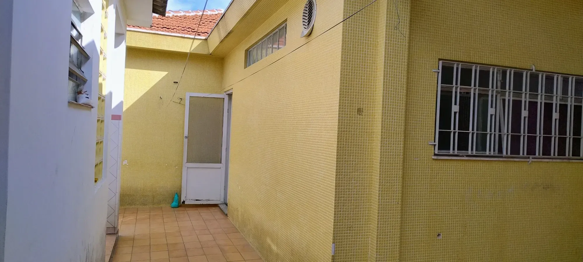 Imagem Casa com 2 Quartos à Venda, 160 m² em Vila Adelaide Perella - Guarulhos