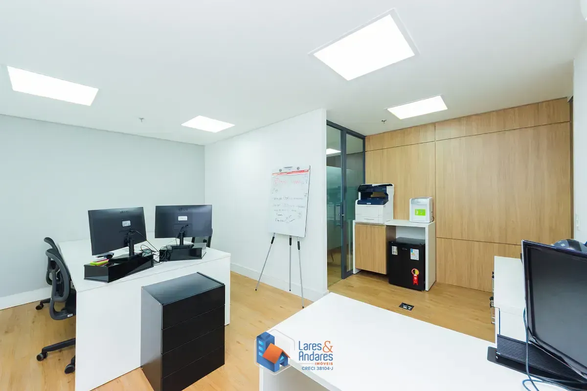Imagem Conjunto comercial para venda em Santo Amaro, 80m²