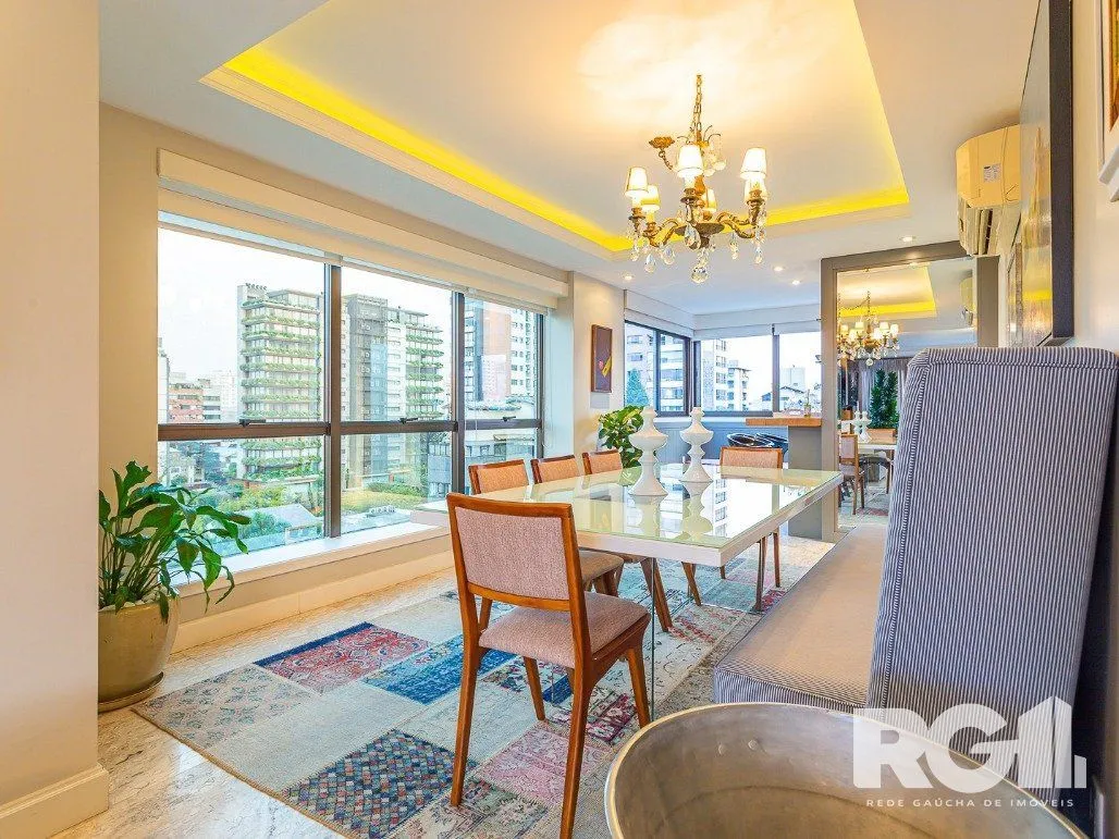 Imagem Apartamento semimobiliado, 167 m², 3 suítes e 3 vagas de garagem no bairro Bela Vista.