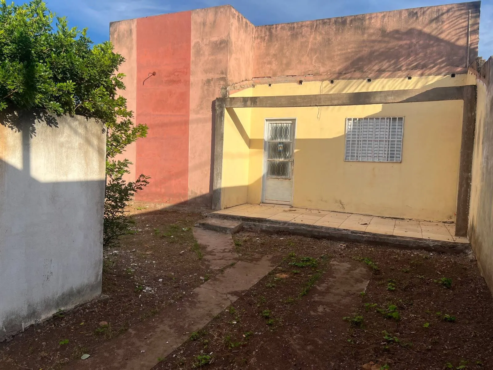 Foto do imóvel CASA 3 Quartos CENTRO-NORTE 3 CUIABÁ/MT em Praça da República