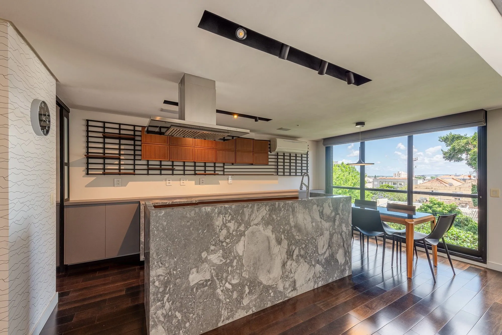 Imagem Cobertura com 115m² e 2 dormitórios, 2 suítes, 1 vaga