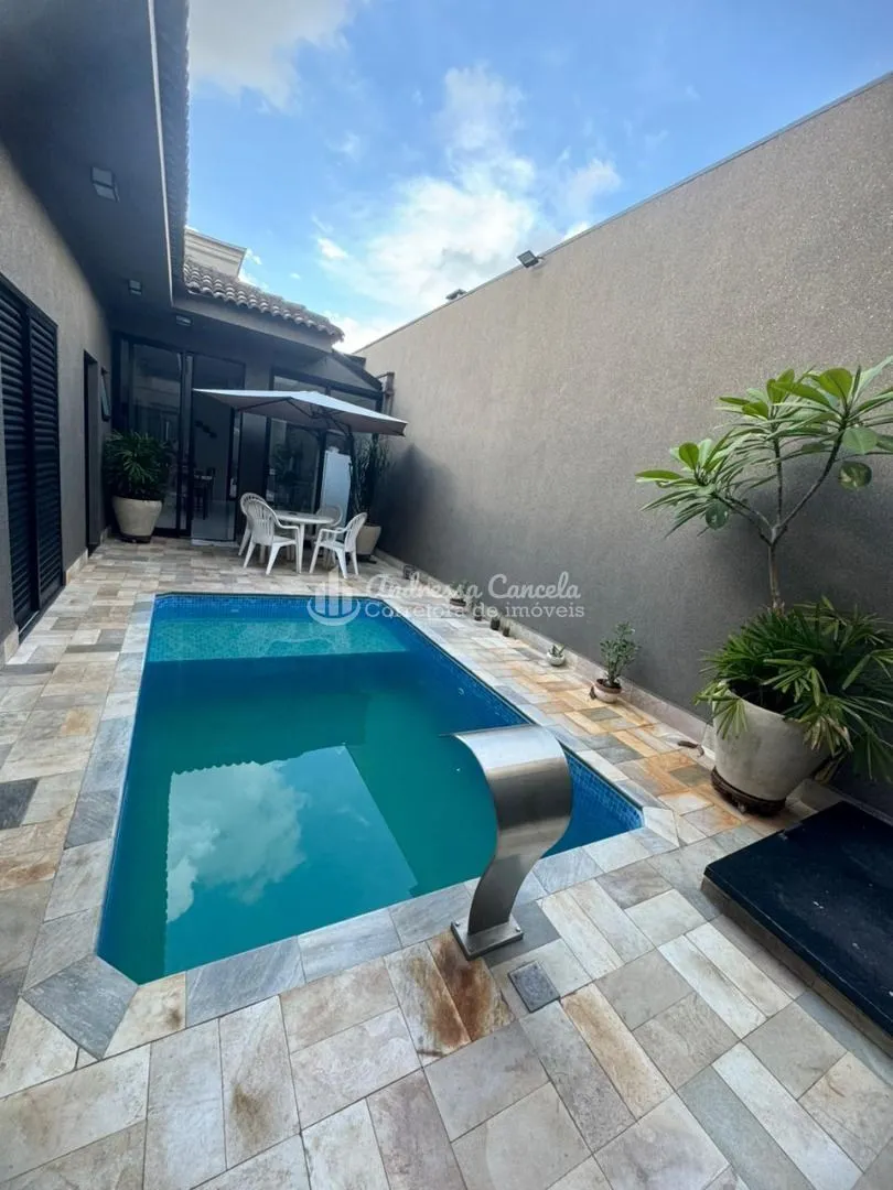 Imagem Casa com 3 dormitórios à venda, 275 m² por R$ 1.200.000,00 - Parque São Miguel - São José do Rio Preto/SP