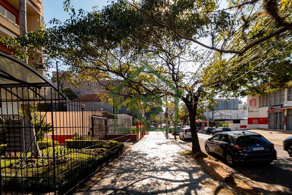 Imagem Apartamento de frente, com 3 dormitórios e três sacadas, sendo nos 2 dormitorios e na sala, propor...