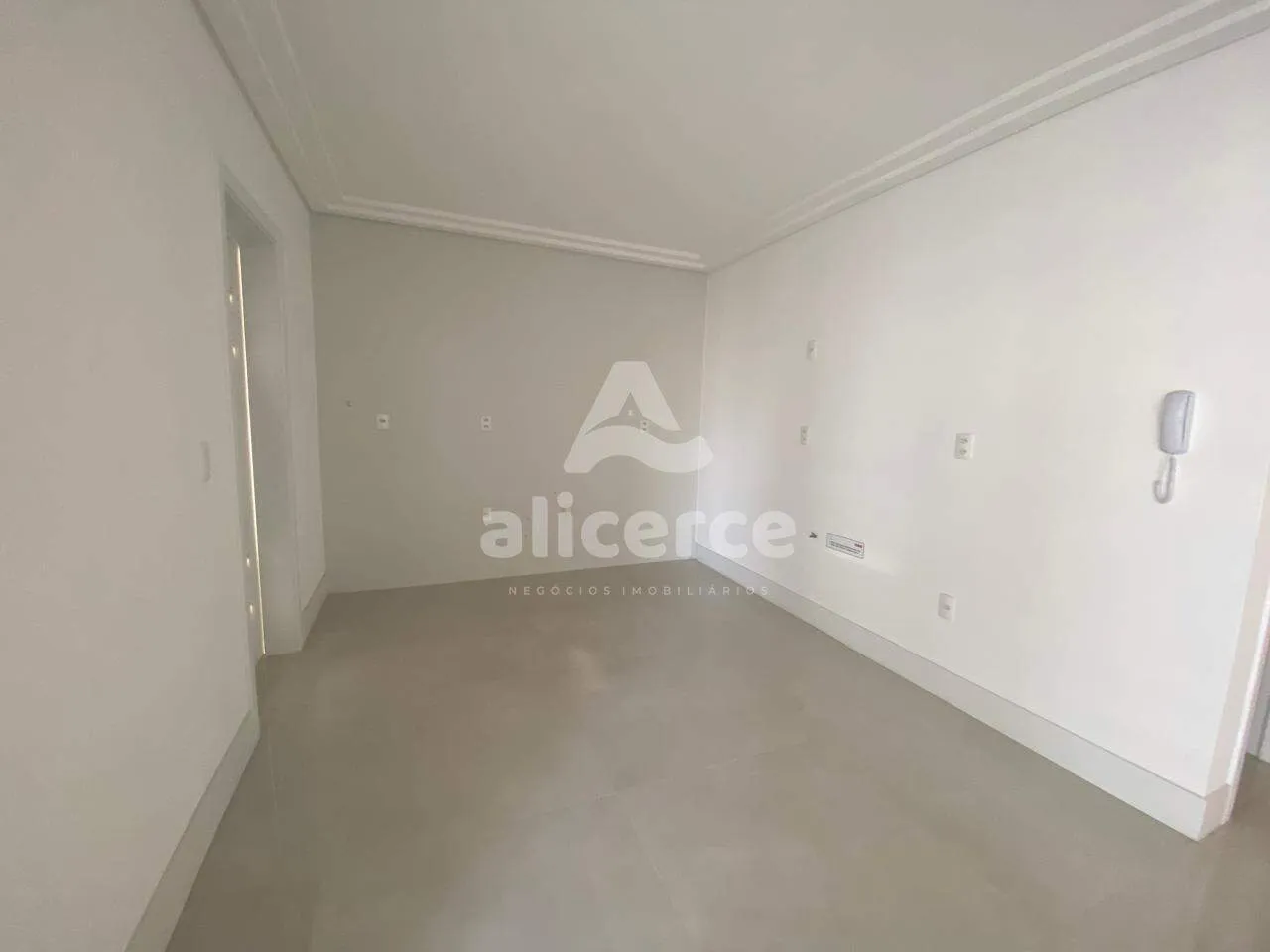 Imagem Pronto para Morar! Amplo Apartamento com 3 Suítes Sacada gourmet com Churrasqueira no Kobrasol - São José/SC