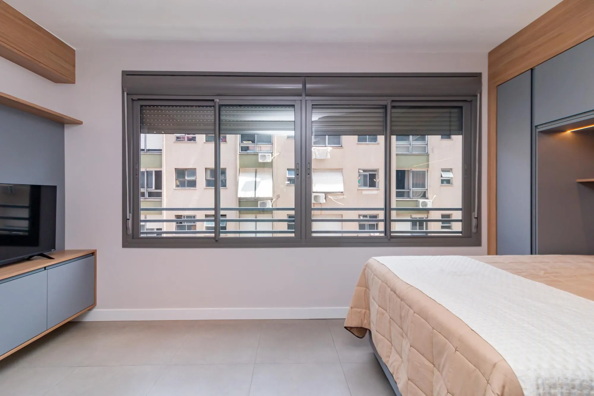 Imagem STUDIO ANDAR ALTO C BAIXA EM FRENTE A REDENÇÃO Porto Alegre