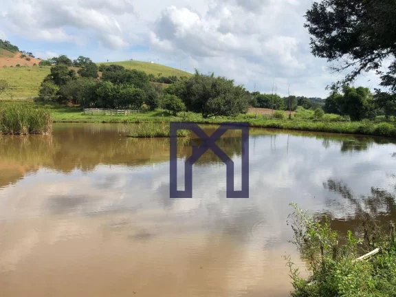 Imagem Sítio com 3 dormitórios à venda, 359300 m² por R$ 2.200.000,00 - Zona Rural - Pedralva/MG