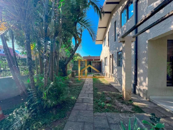 Imagem Casa com 5 quartos sendo 3 suítes perto do Clube Comay e da Feirinha do Alto de Teresópolis!