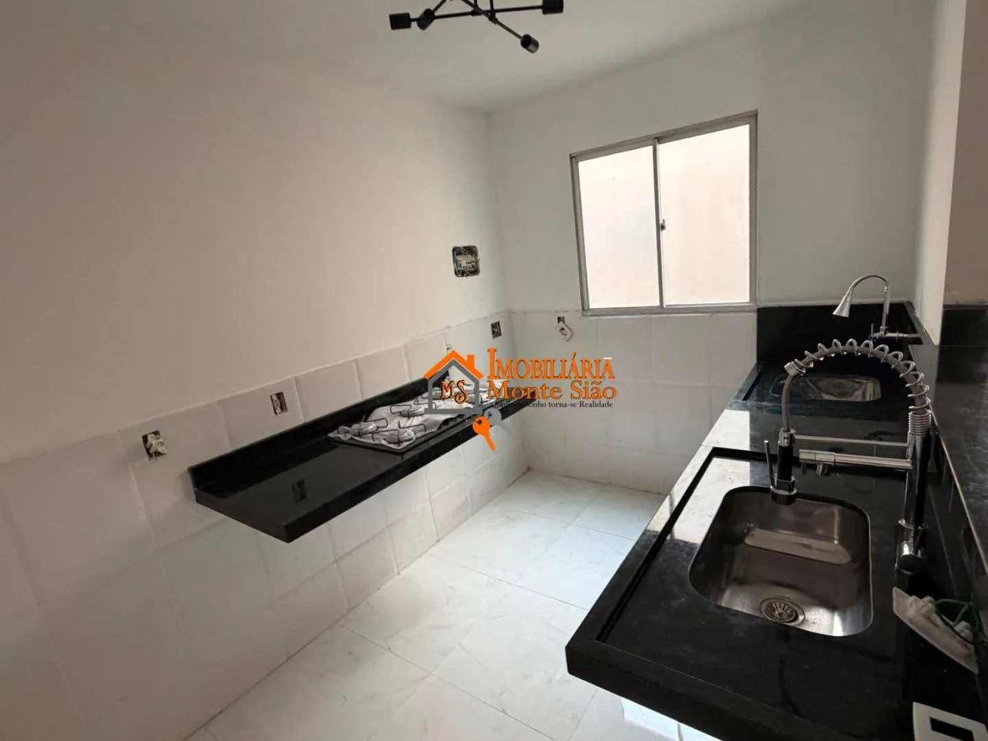 Imagem Apartamento com 2 dormitórios à venda, 45 m² por R$ 265.000,00 - Água Chata - Guarulhos/SP