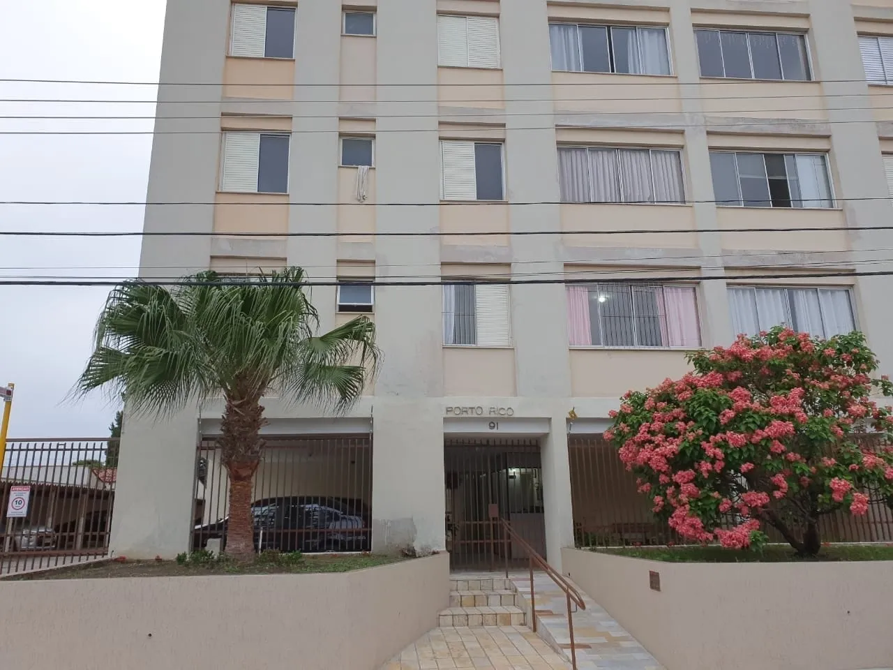 Foto do imóvel Apartamento à venda 3 Quartos, 1 Suite, 1 Vaga, 90M², Vila Bourghese, Pindamonhangaba - SP | Edifício Solar Porto Rico