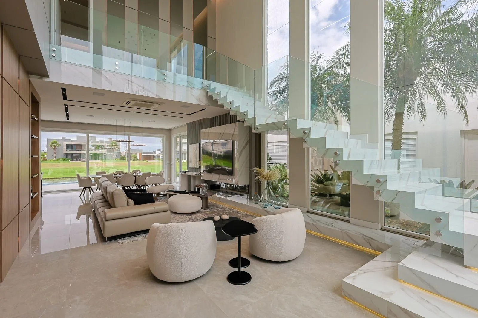 Imagem Casa de condomínio à venda em Torres, Centro, com 4 quartos, 431.13m2