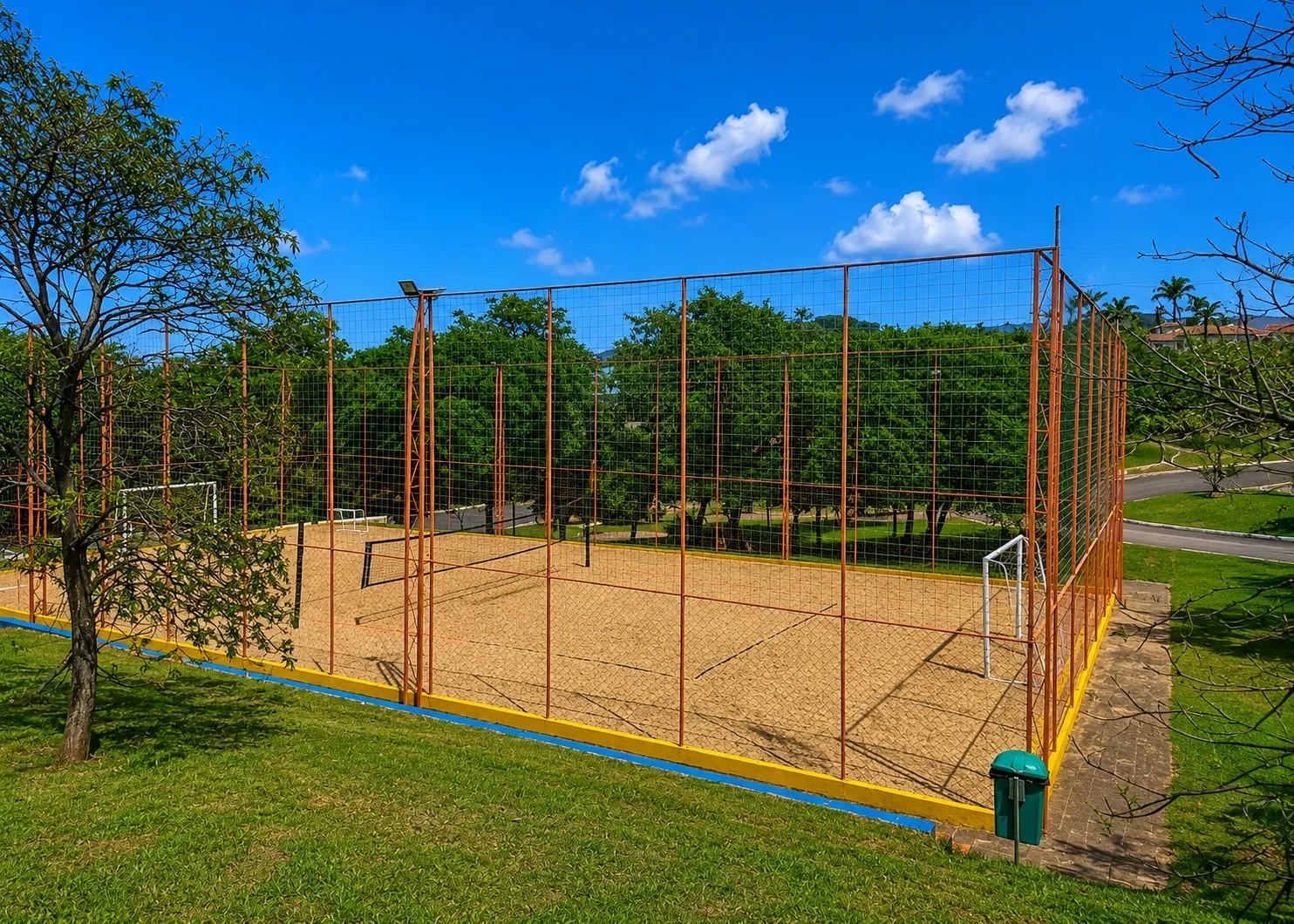 Imagem Terreno de 240 m² no Condomínio Golden Park Alfa em Sorocaba/SP | Excelente Topografia e Pronto Para Construir