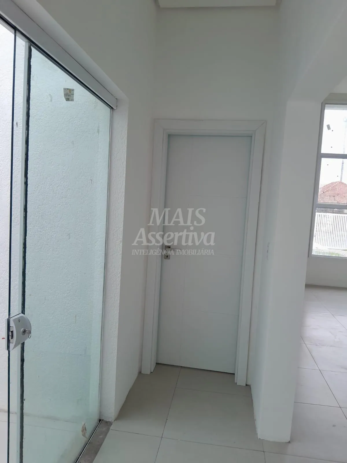 Imagem Excelente casa a venda localizada no centro de Tramandaí/RS - 2 dormitórios