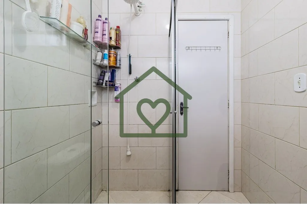 Imagem Descubra um excelente apartamento à venda no coração do Jardim Lindóia, Porto Alegre. Este imóv...