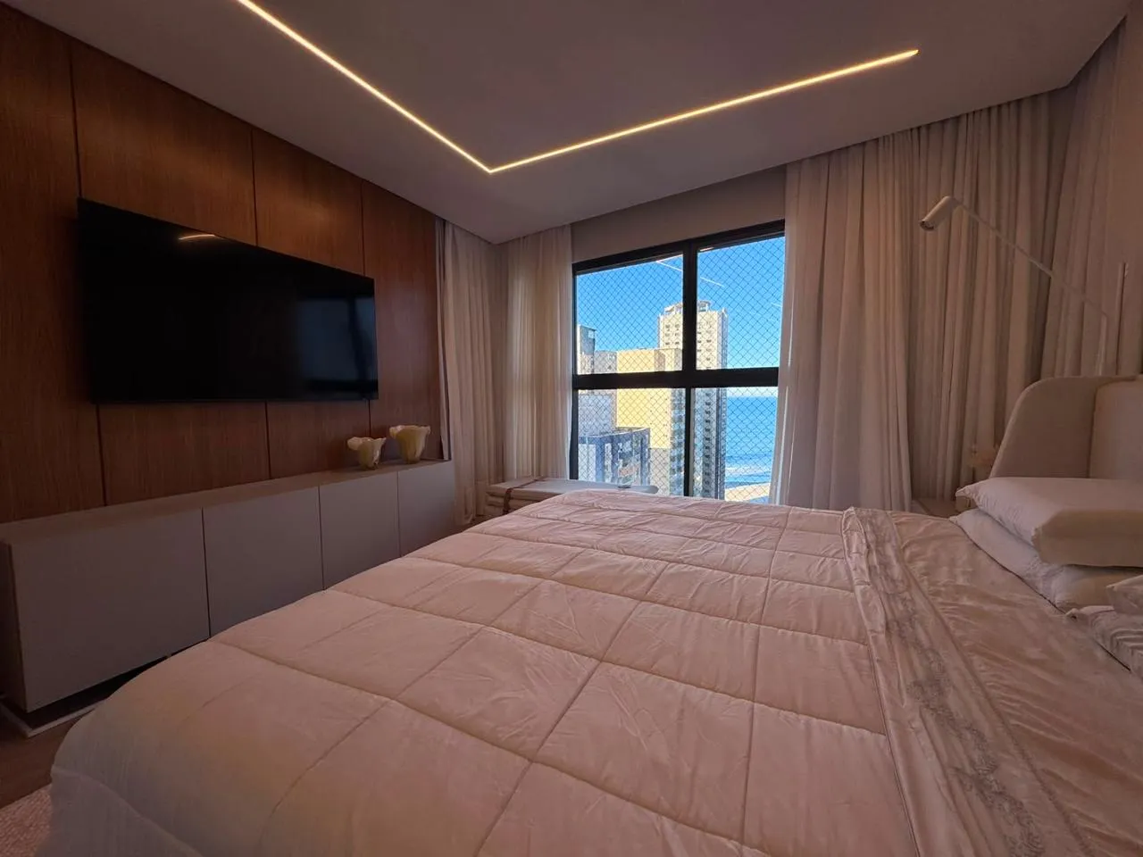 Imagem Apartamento com vista para o mar à venda com 221.5m2 por R$ 8.500.000,00