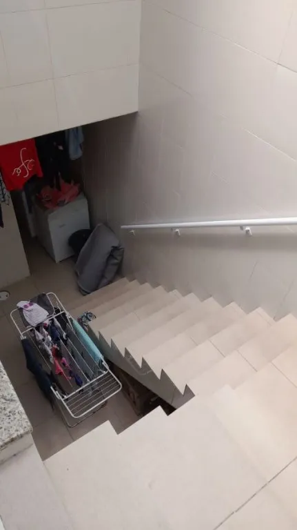 Imagem CASA COM 165,00 m² - GUILHERMINA - PRAIA GRANDE SP