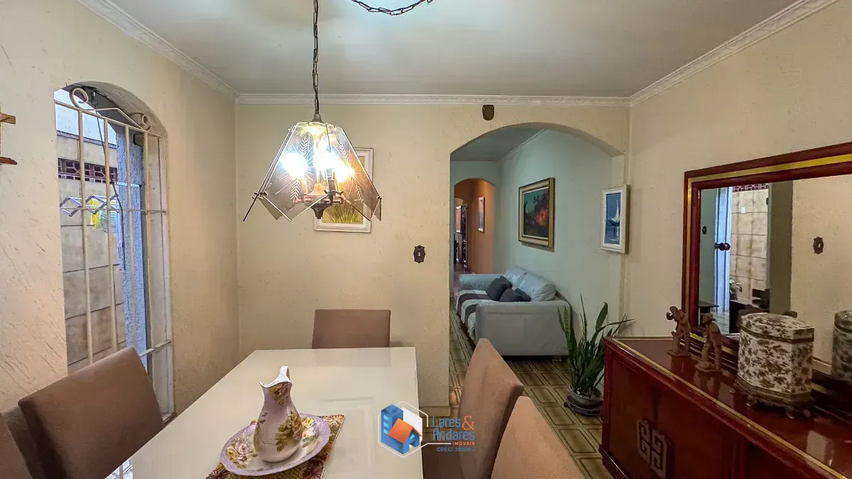 Imagem Sobrado para venda em Vila Madalena com 3 quartos, sendo 1 suíte, 322m²