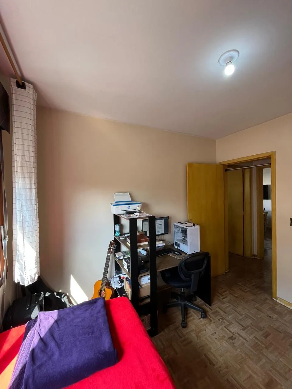 Imagem Apartamento 2 dormitórios, 1 vaga coberta no bairro Menino Deus.