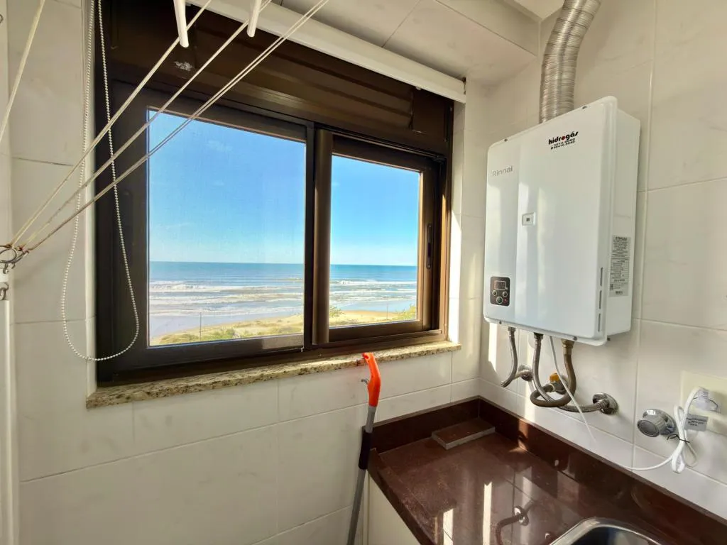 Imagem Apartamento 4Dormitórios dependência - Bairro Navegantes