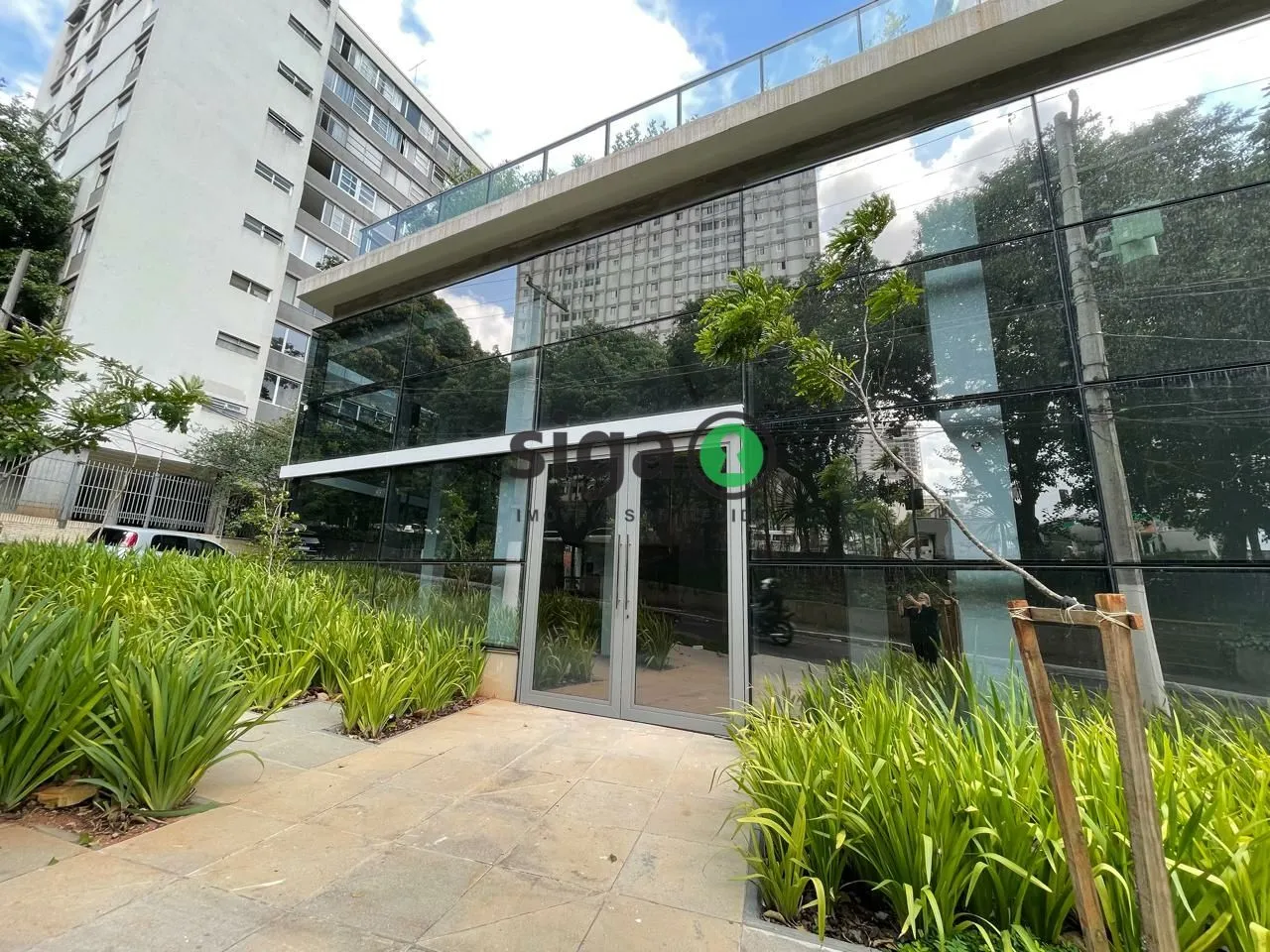 Imagem Loja à Venda no Jardim América, com 200m², 4 vgs e com ótimo inquilino com contrato