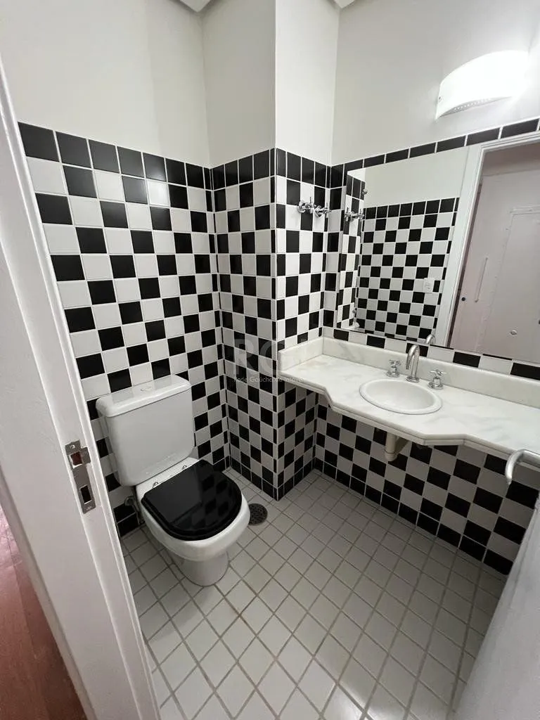 Imagem Loft para Venda - 77.78m², 1 dormitório, sendo 1 suites, 2 vagas - Moinhos de Vento