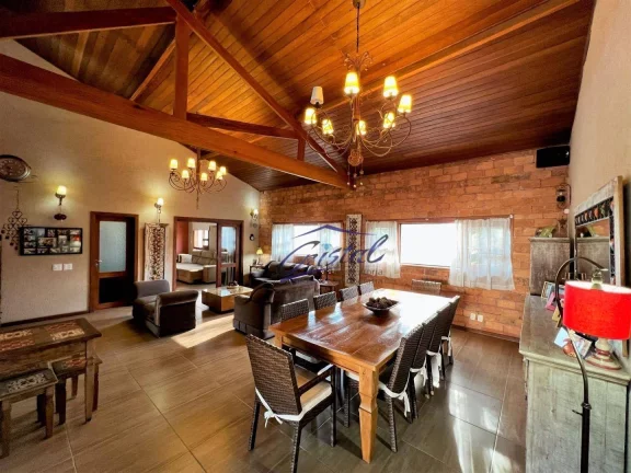 Imagem Casa Térrea impecável - 5 dormitórios - 3 suítes - Piscina!