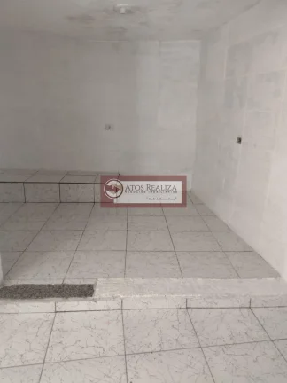 Imagem Se você estava procurando uma oportunidade no Jardim Varginha, pare de procurar. Vendo casa com 2 Dormitórios, sala, Cozinha, Área de serviço, quintal e vaga de garagem. Valor de oportunidades imperdível, R$ 270.000 com entrada facilitada, Confira!.