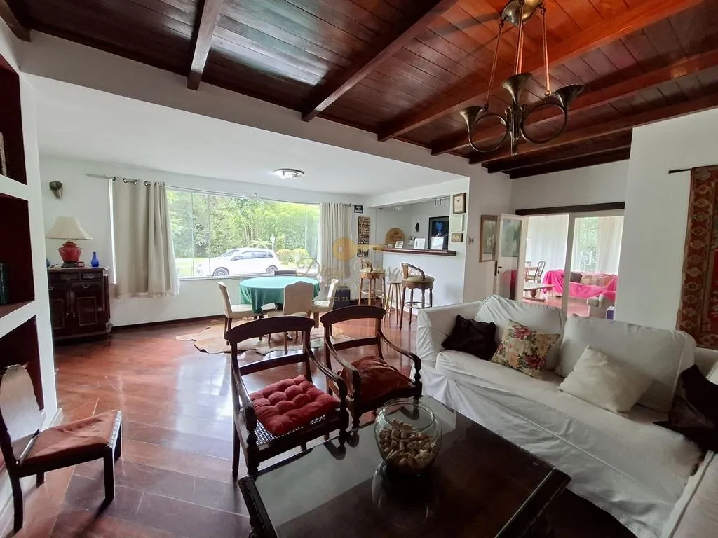 Imagem Casa para Venda em Teresópolis / RJ no bairro Albuquerque