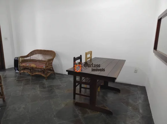 Imagem Chácara em Jundiaí, com ampla casa, escritório, galpão, área de lazer, piscina, bosque.