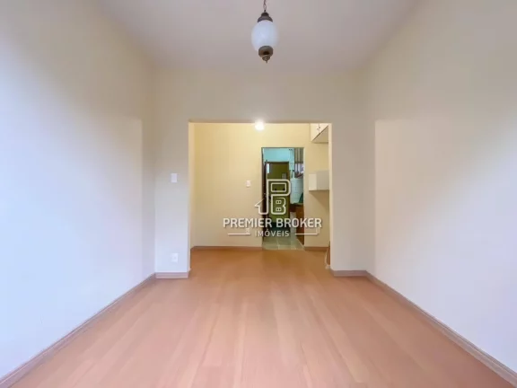 Foto do imóvel Kitnet à venda, 20 m² por R$ 140.000,00 - São Pedro - Teresópolis/RJ