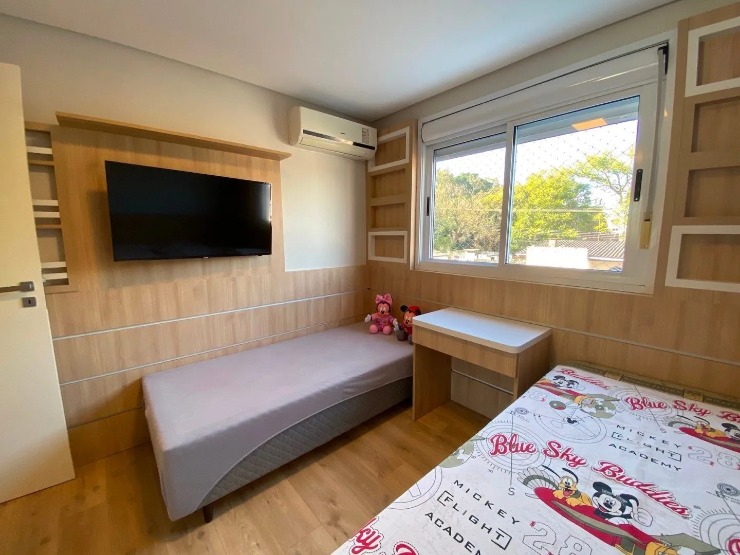 Imagem OPORTUNIDADE: Apartamento com 3 dormitórios MOBILIADO, 90 m² por R$ 675.000 - Nossa Senhora das Graças - Canoas/RS
