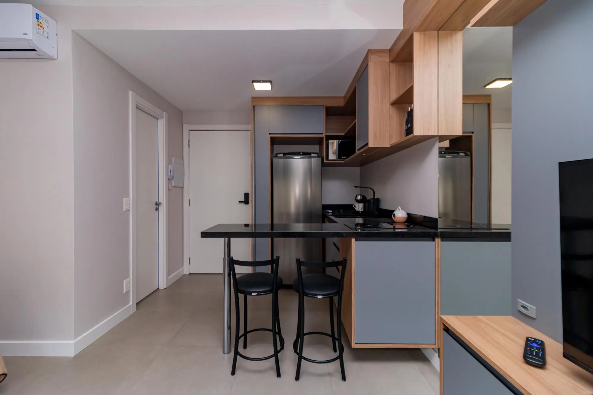 Imagem STUDIO ANDAR ALTO C BAIXA EM FRENTE A REDENÇÃO Porto Alegre