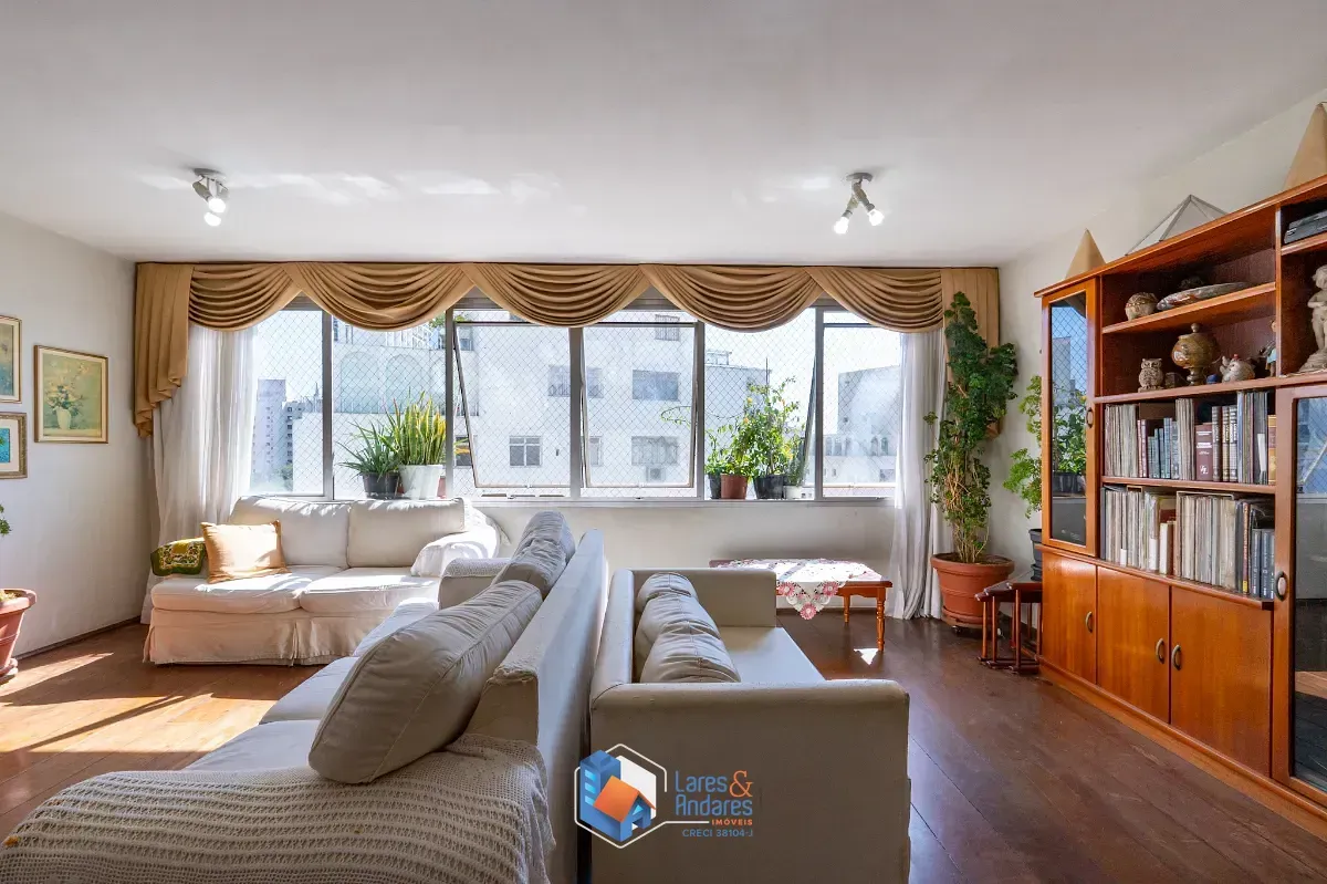 Foto do imóvel Apartamento para venda em Real Parque com 3 quartos, sendo 1 suíte, 132m² em Rua Marquês de Sabará