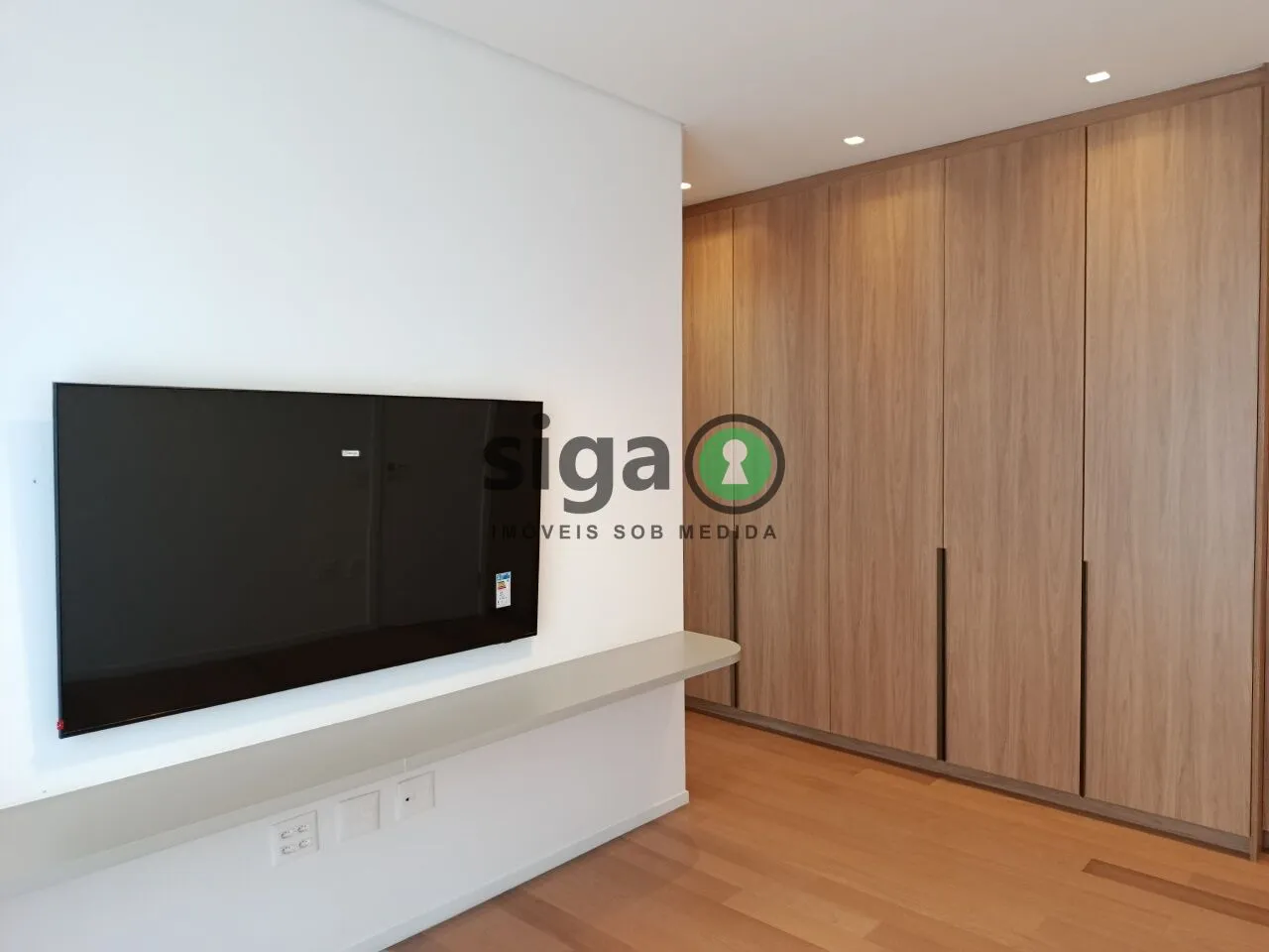 Imagem Apartamento de Alto Padrão à Venda no Itaim Bibi, Rua Macurapé, 43, 3 Suítes, 2 Vagas