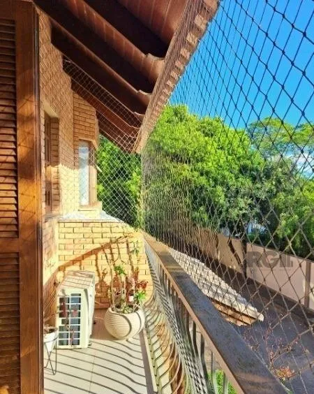 Imagem Casa em condomínio em Ipanema de 3 dormitórios e 2 vagas