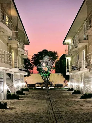 Casa de Condomínio