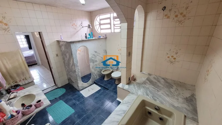Imagem Casa a venda próximo ao hospital no bairro imbaúbas.