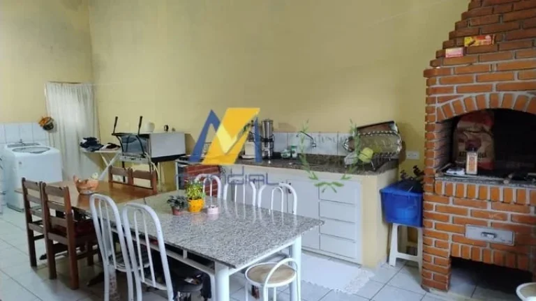 Imagem "Essa casa cabe sua família, sua festa e ainda aceita permuta!"