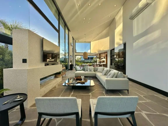 Imagem Casa em Condominio 5 Dormitórios - Bairro xangri-la