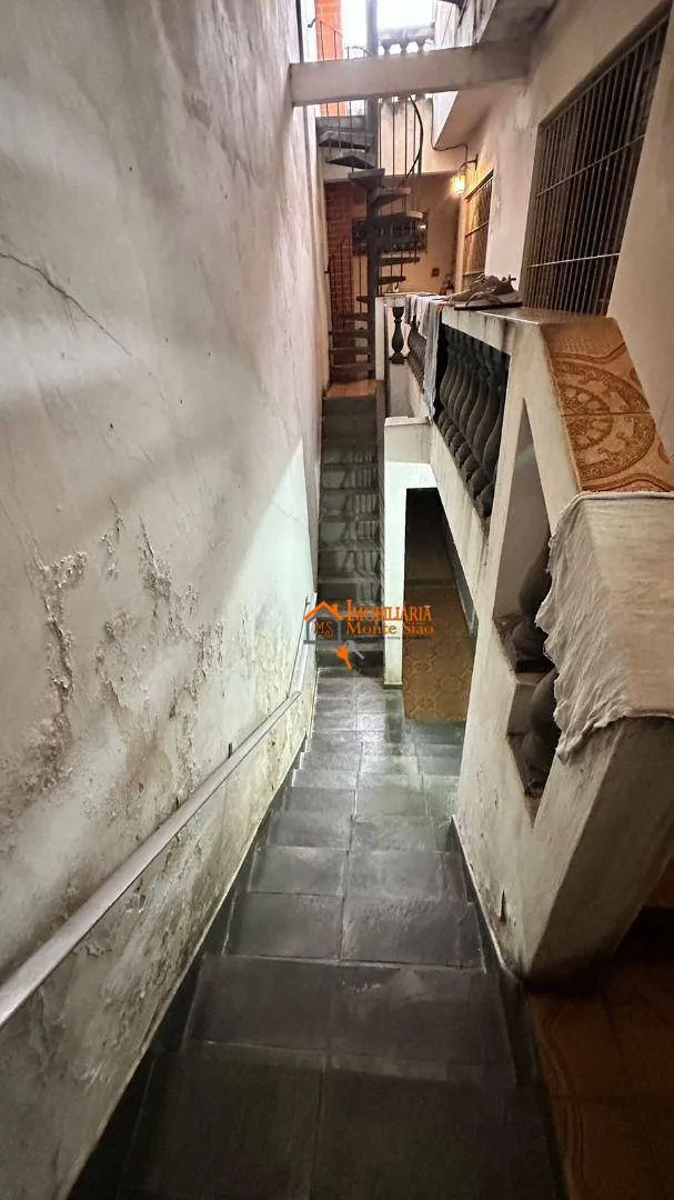 Imagem Casa à Venda com 3 Quartos, Suíte com Closet e Área Gourmet Completa