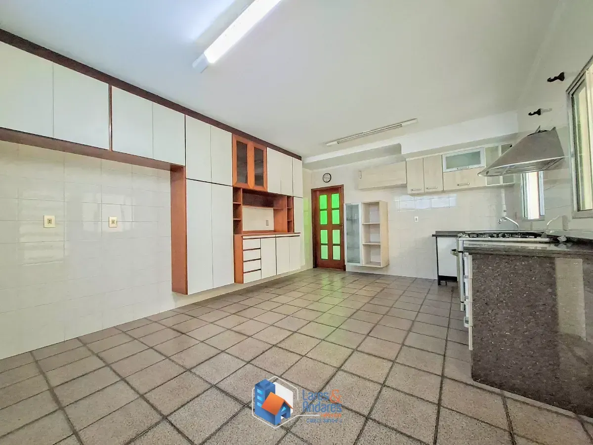 Imagem Sobrado para venda em Chora Menino com 3 quartos, sendo 1 suíte, 187m²