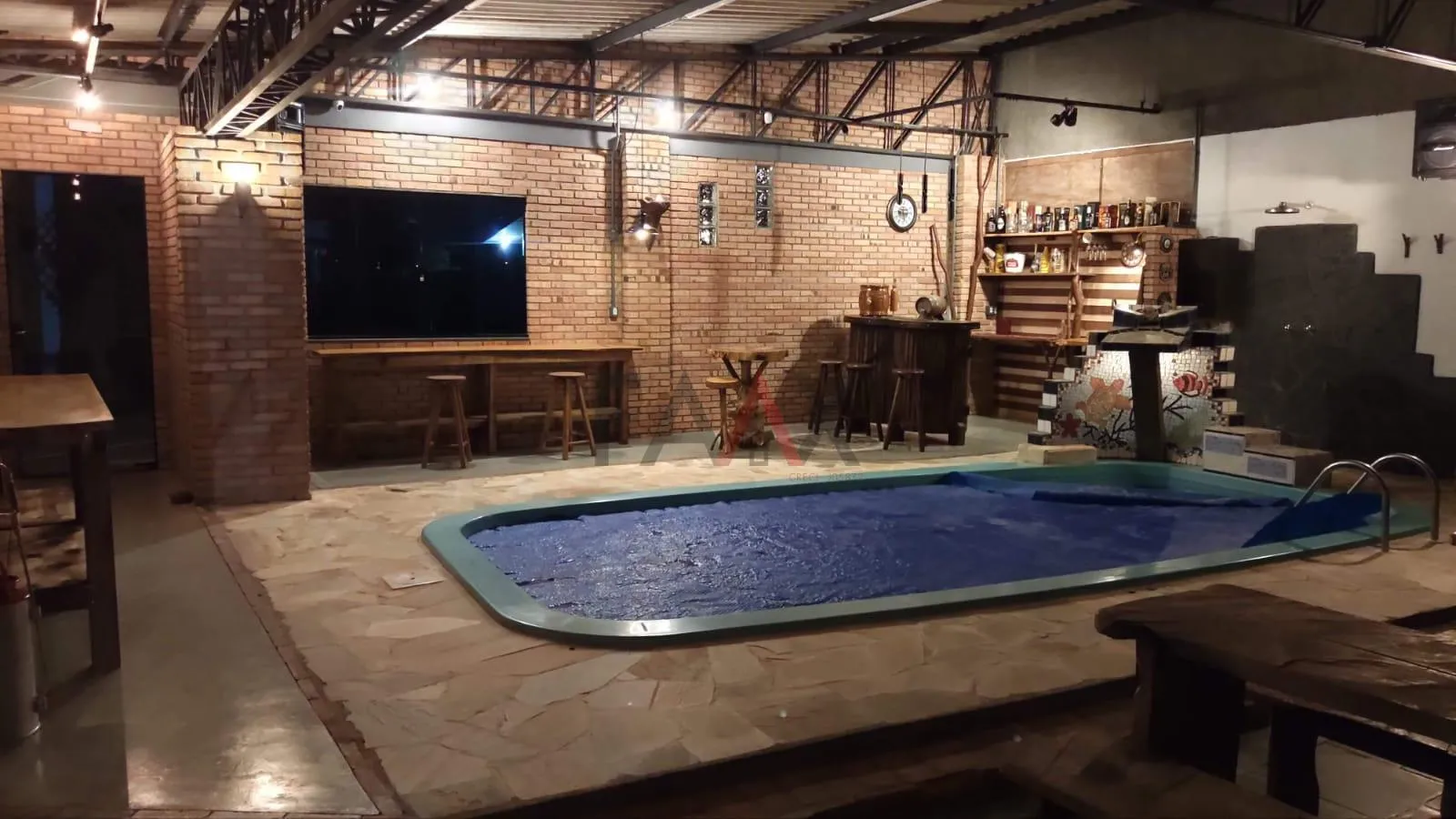 Imagem Casa à venda com ótimo terreno de 2.500m próximo ao Parque Trianon