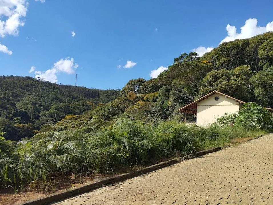 Imagem Terreno em Condomínio para Venda em Teresópolis / RJ no bairro Prata