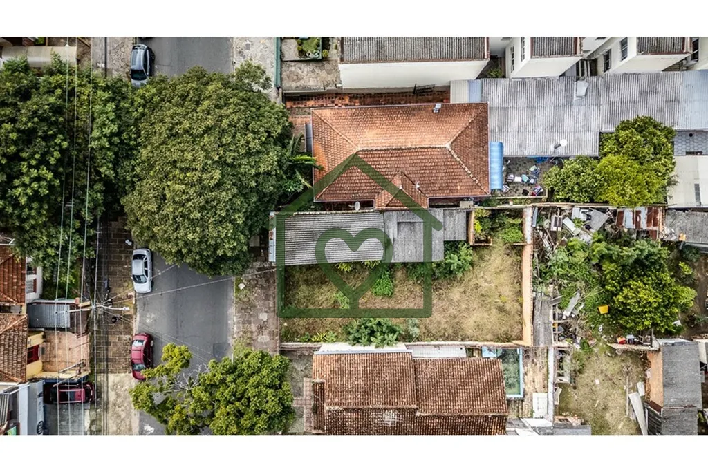 Imagem *Oportunidade Única em Porto Alegre: Terreno com Retorno Garantido na Rua Vicente da Fontoura!* 
 
...