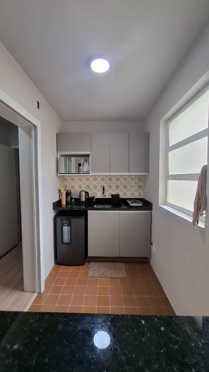 Imagem Apartamento 1 dormitório totalmente mobiliado, dividido sala, cozinha americana com passa pratos, d...