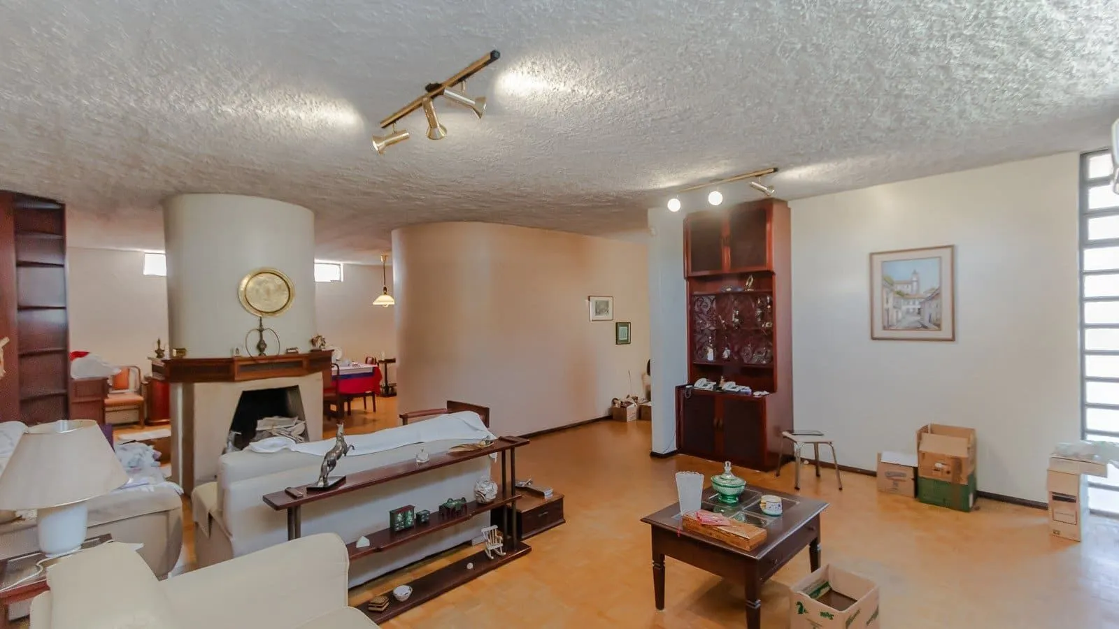 Imagem Casa com 3 dormitórios com 279.5m², no bairro Três Figueiras